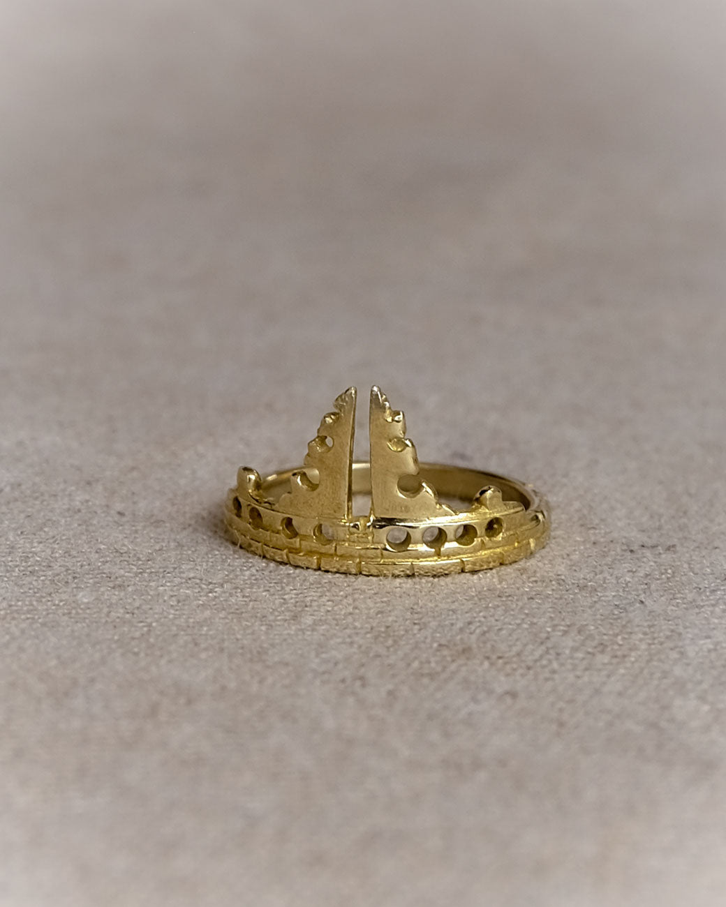 Bali Candi Ring in Brass