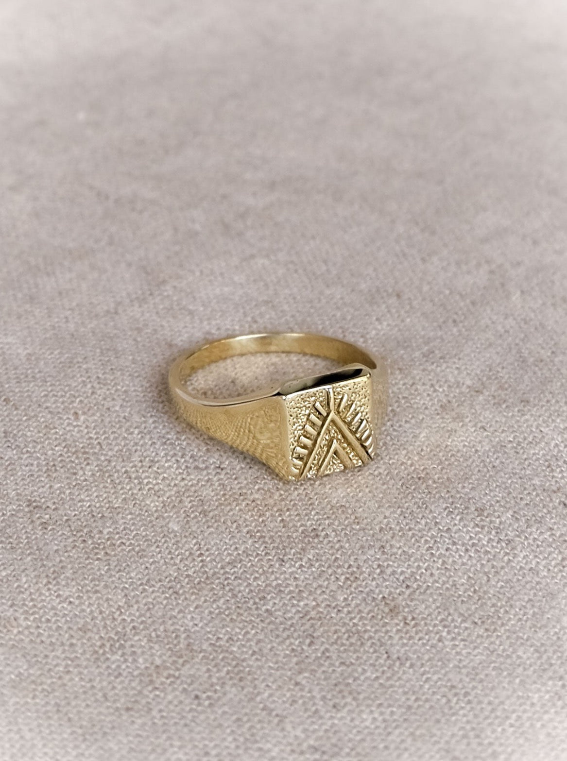 Peak Ring in Brass