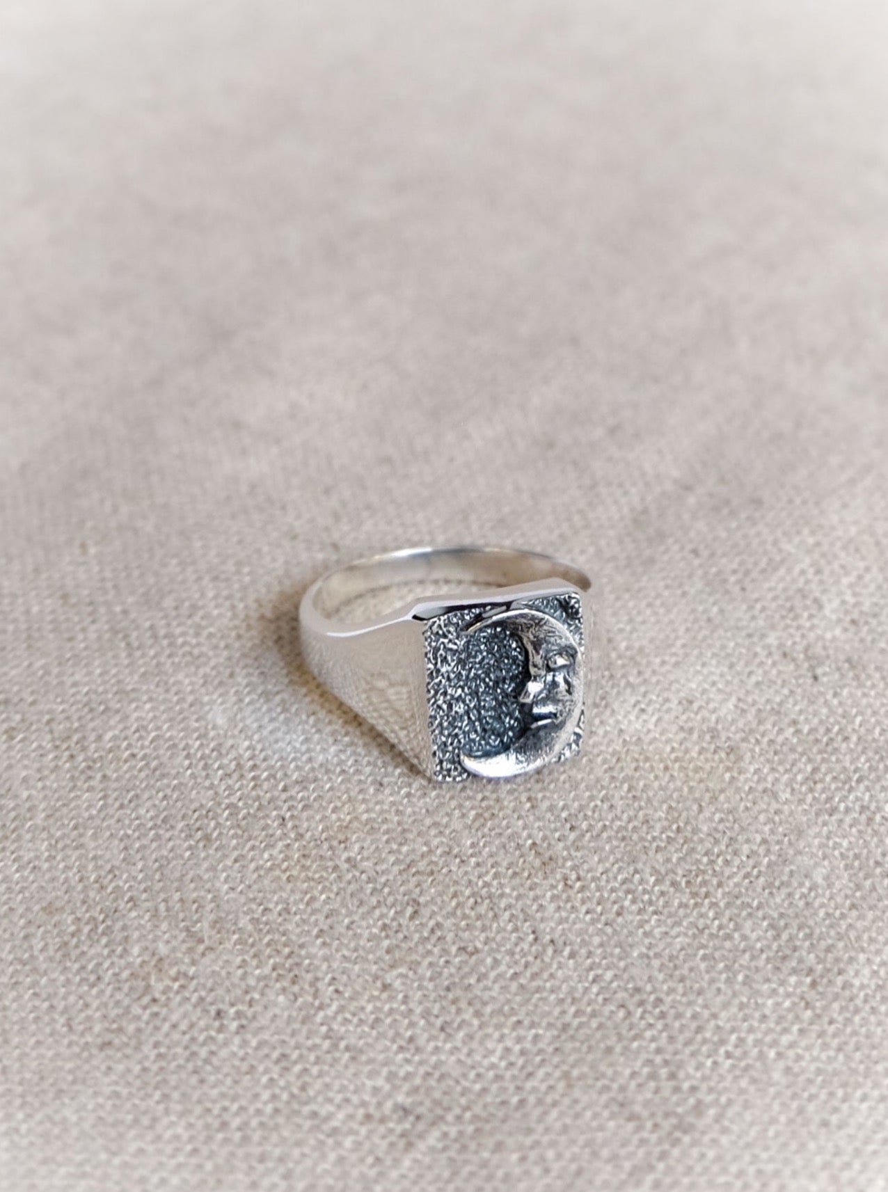 Moon Man Ring in Silver