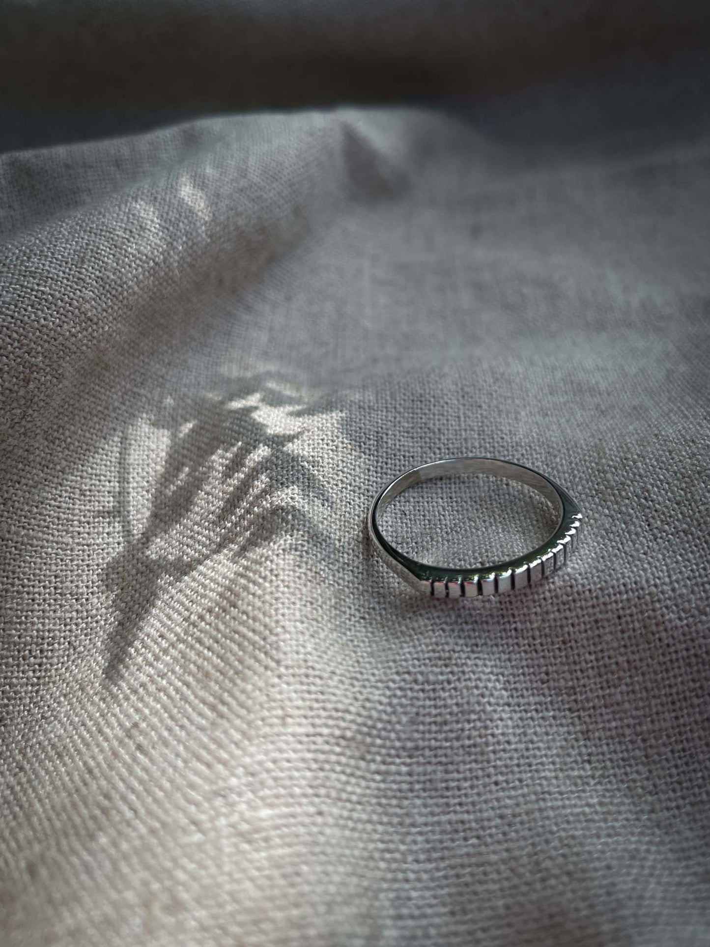 Razor Ring in Silver