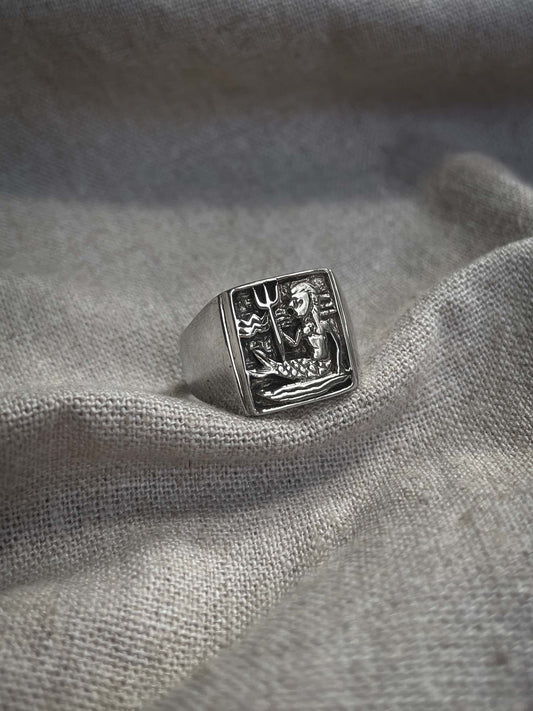 Neptune Ring in Silver