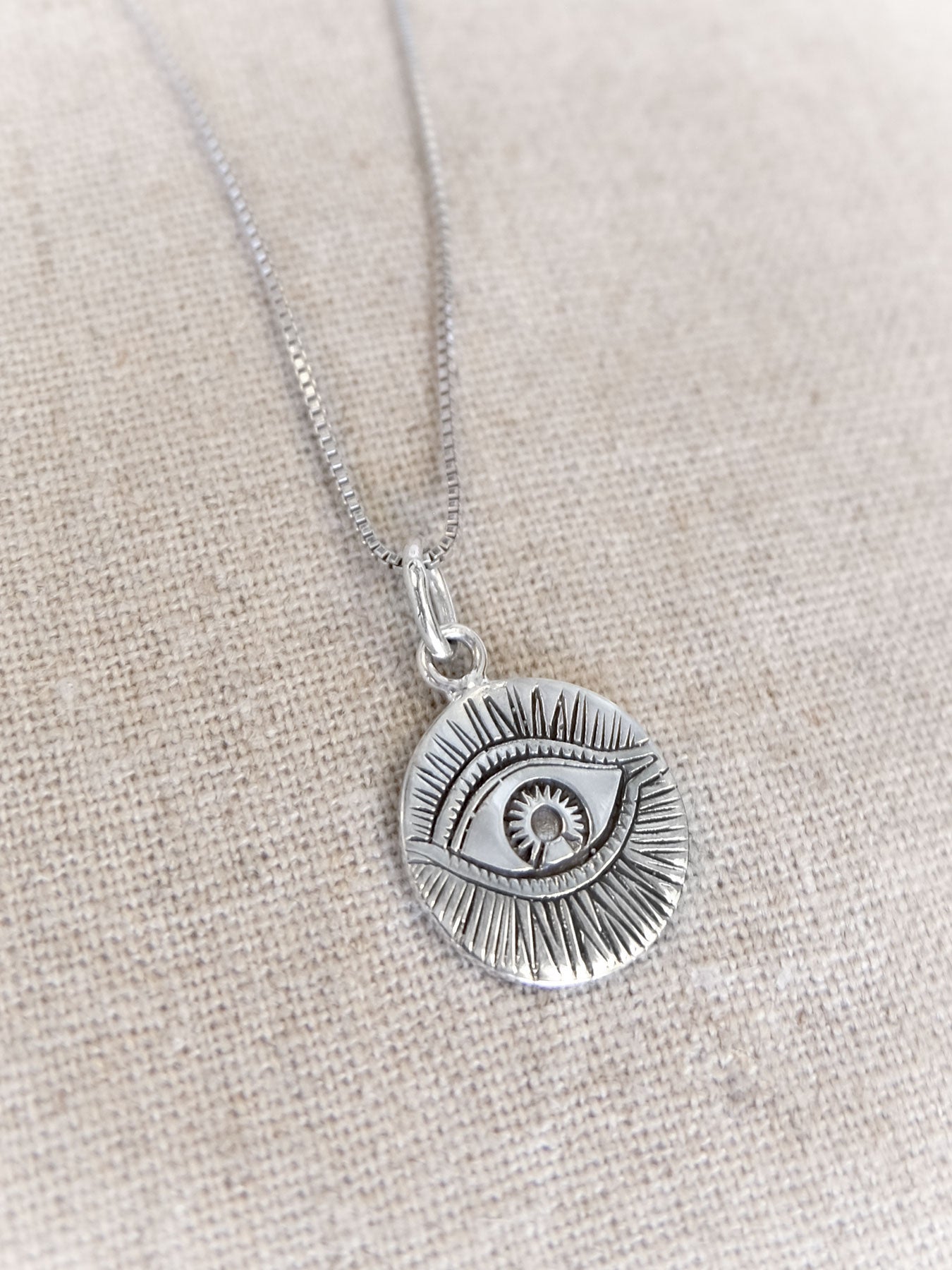 Wonder Charm in Silver