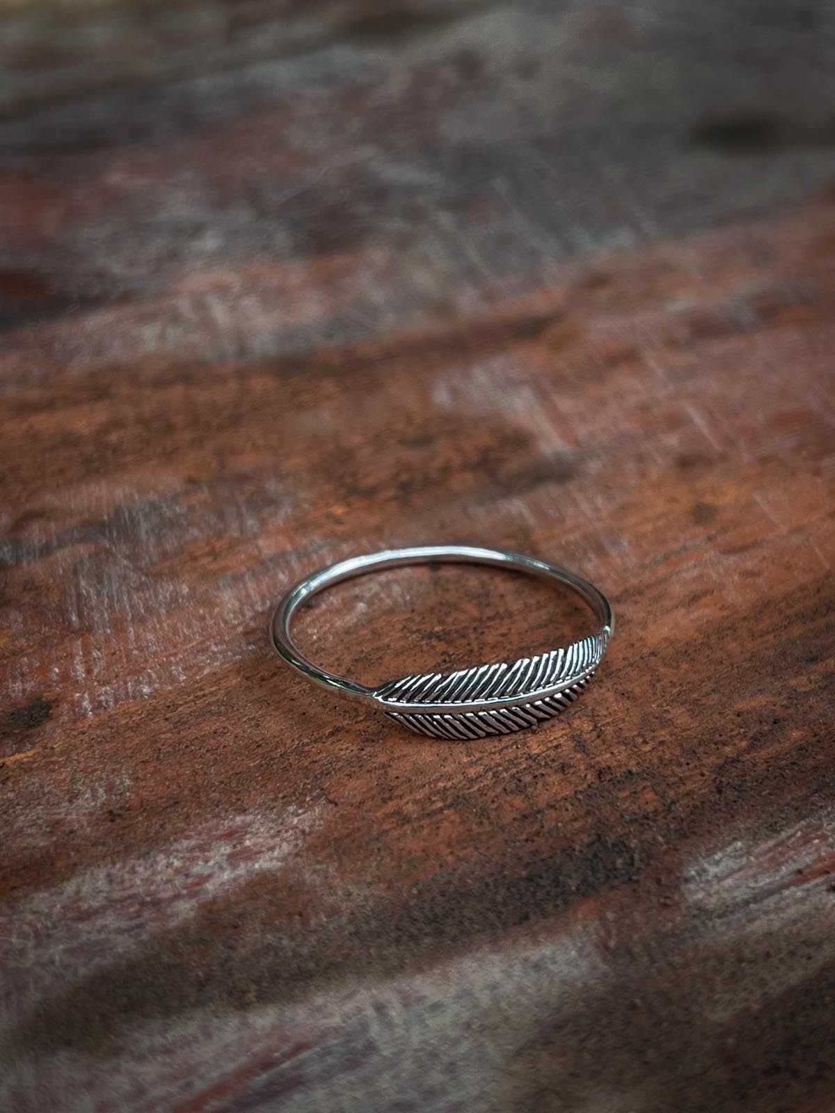 Feather Ring in Silver