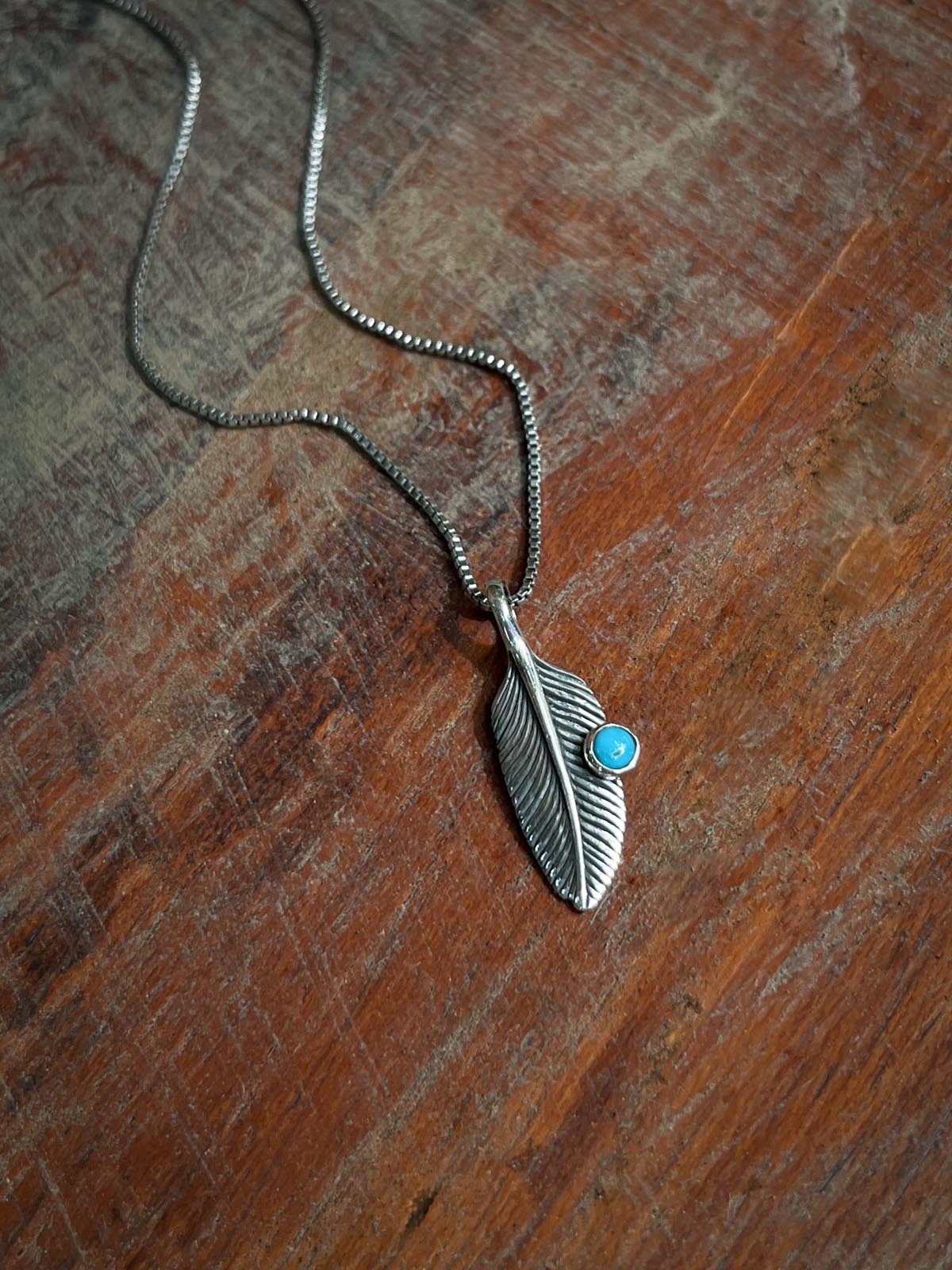 Feather Stone Pendant in Silver